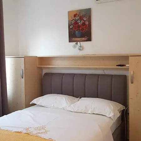 アパート Ljerka マリンスカ