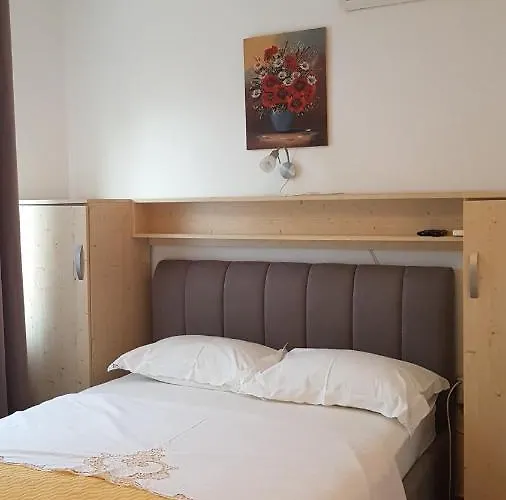 公寓 Ljerka 马林斯卡