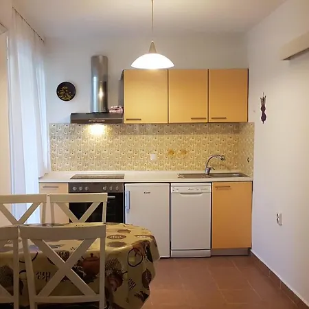 Ljerka Appartamento Malinska